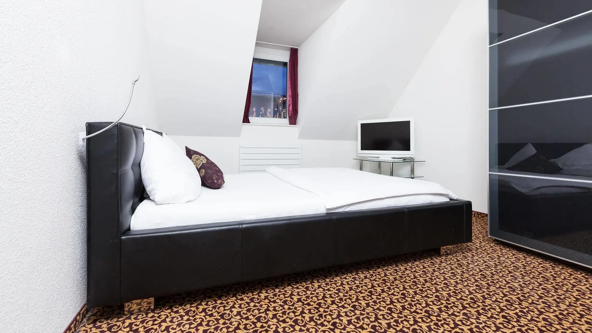Swiss Star Center - Contactless Self Check-In Apartment Zurich 0*,