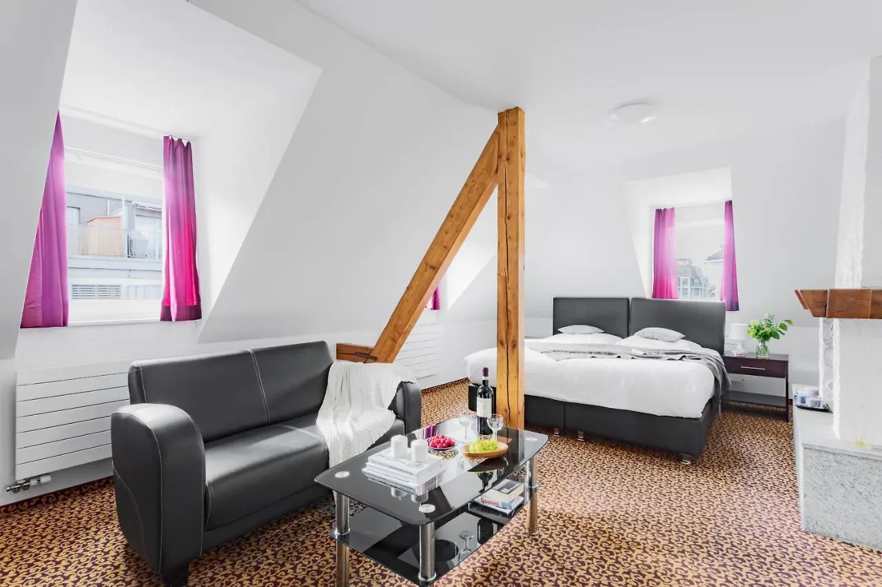Swiss Star Center - Contactless Self Check-In Apartment Zurich